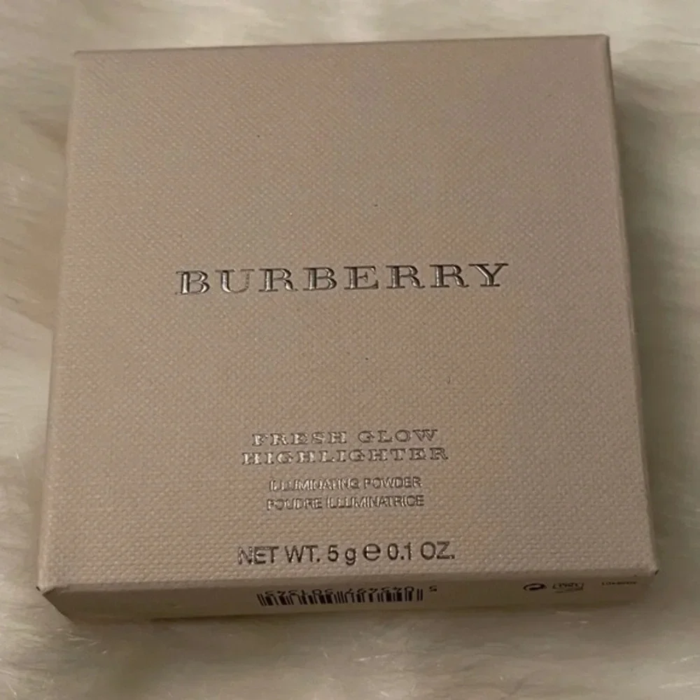 Burberry – Fresh Glow Highlighter - Picture 5 of 12